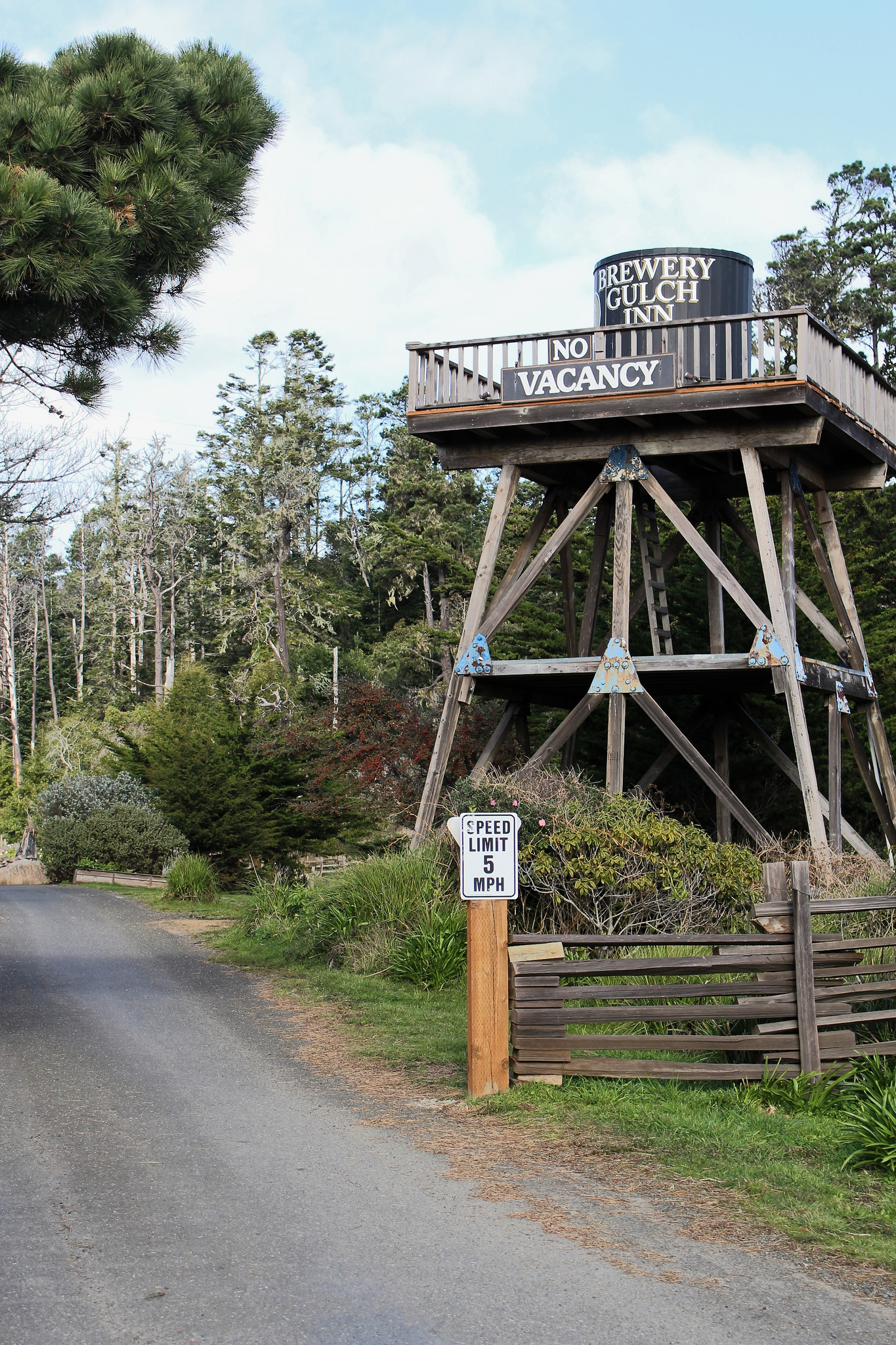 The entrance to the Brewery Gulch Inn. 