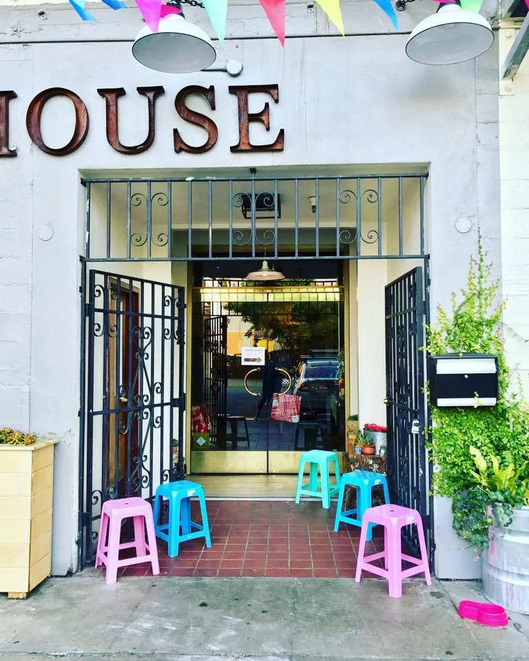 The location is on Florida between 19th and 20th. I would have never known this place was here if I didn't frequent Trick Dog (around the corner) so frequently. 