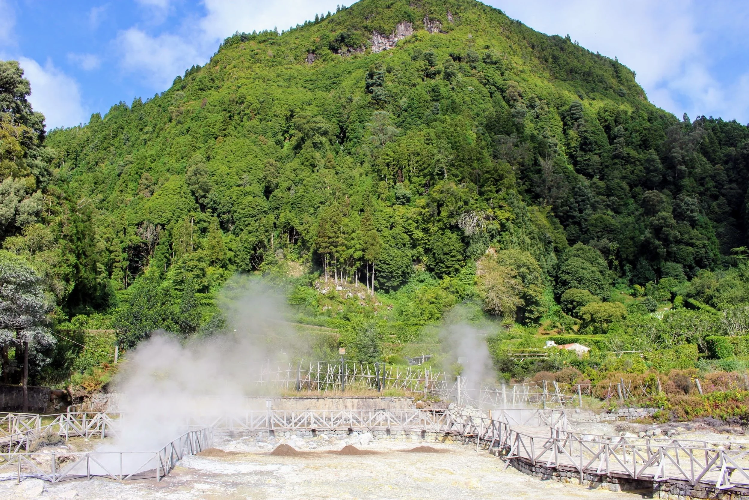 Another thing we did in furnas was go to Lagoa das Furnas. This is one of the three main crater lakes on Sao Miguel. It also has the caldeiras (hot springs)- a Portuguese Stew cooked in the pots dipped into the naturally boiling water of the caldeiras and then buried and left for several hours.