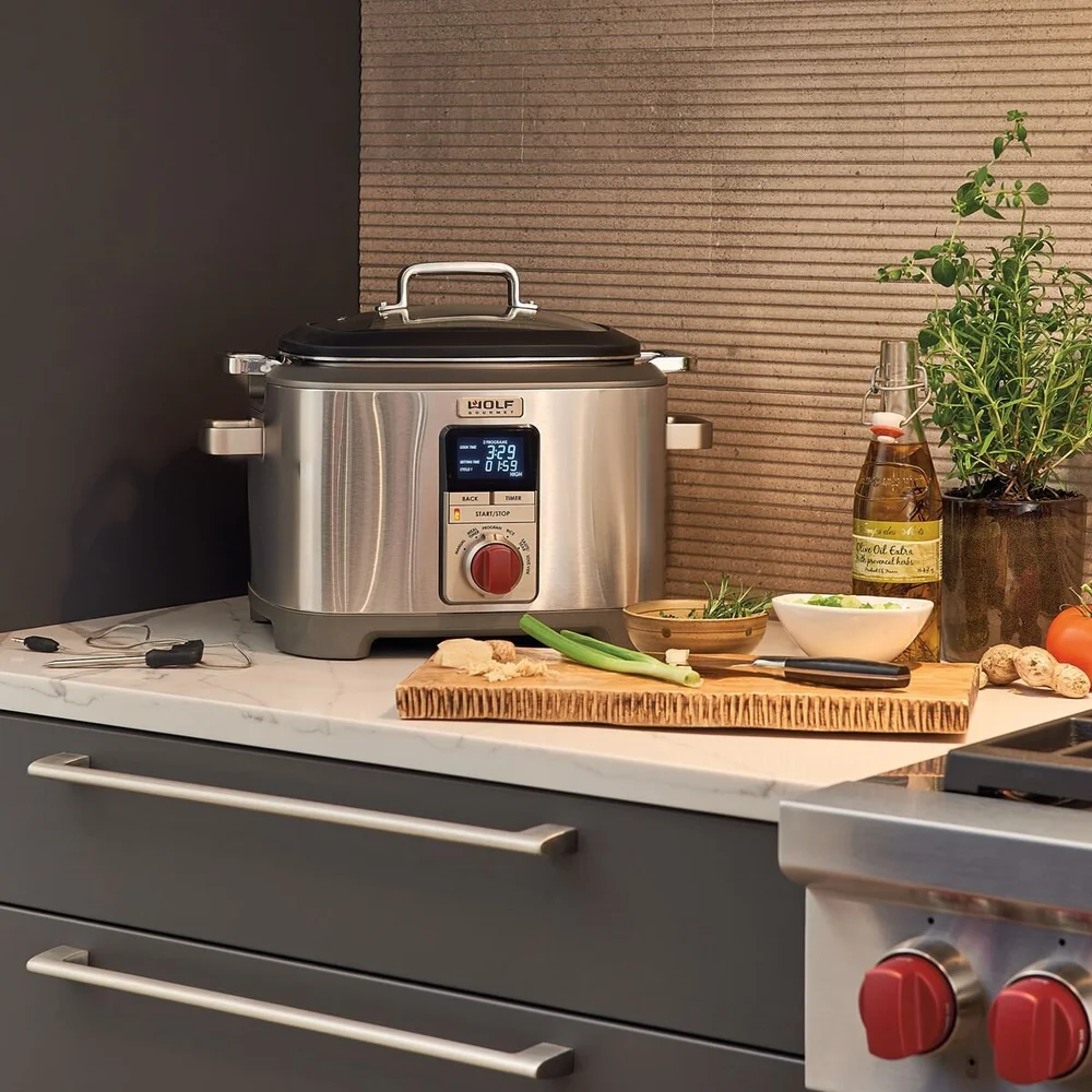 A Slow Cooker Kitchen: Effortless Meals for Busy Lives