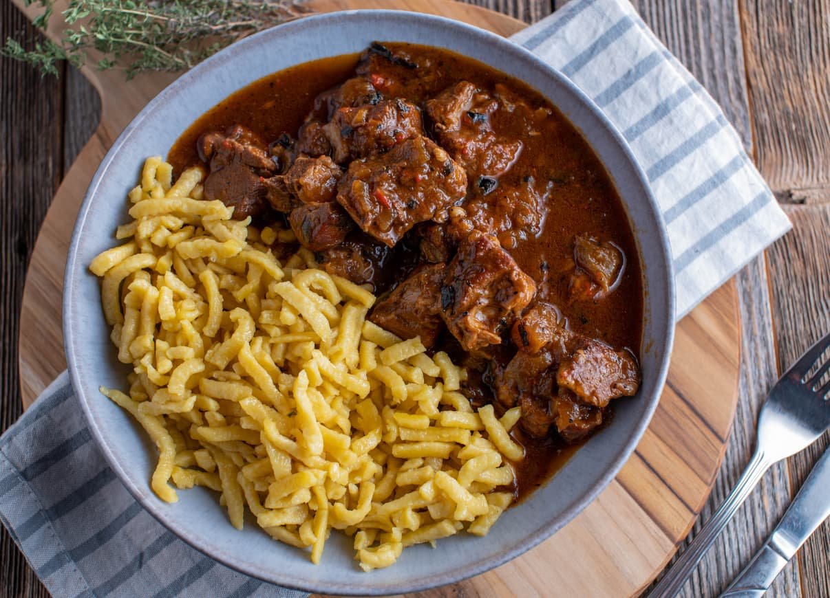 Slow Cooker Hungarian Goulash The Smart Slow Cooker