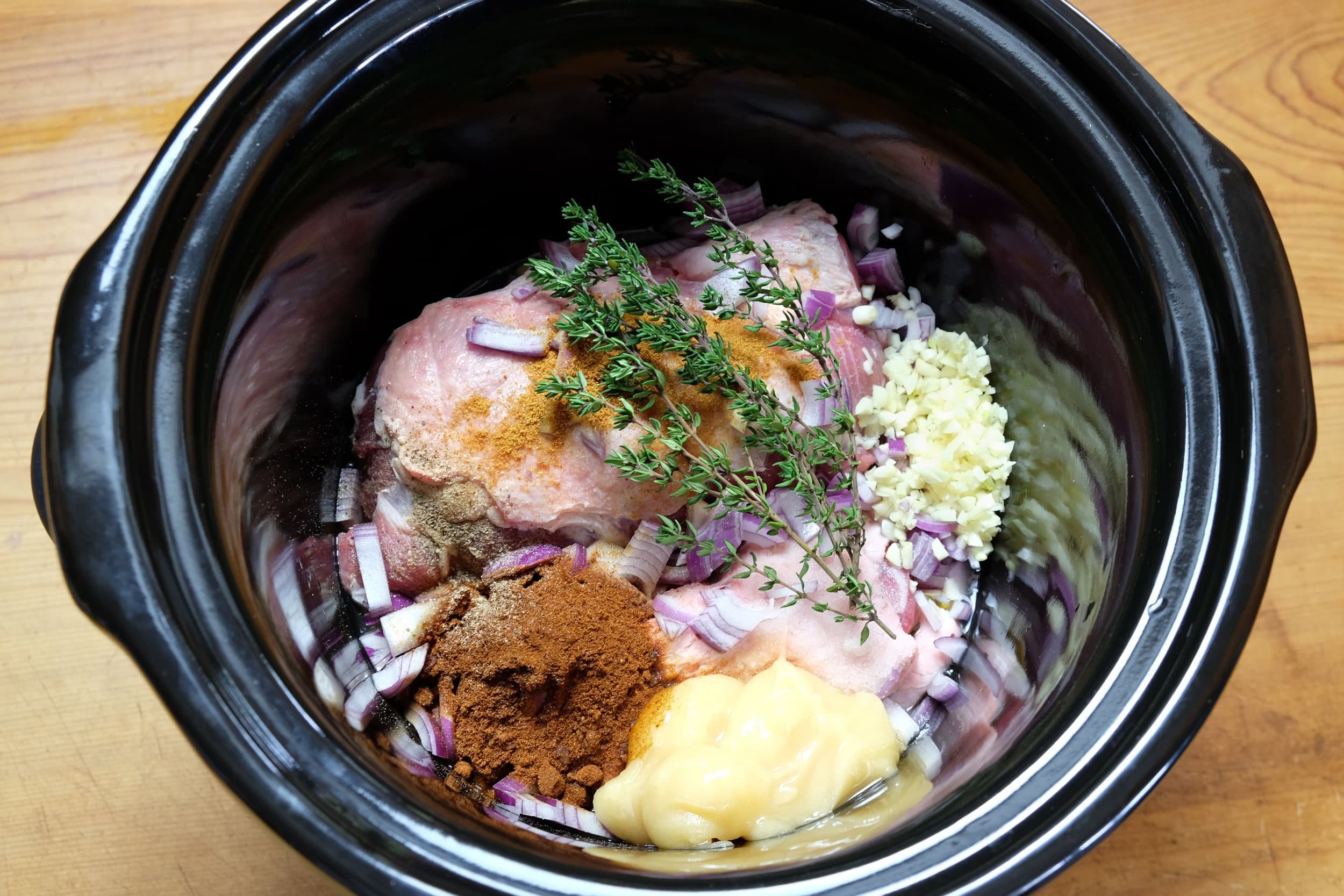 How Long You Can Safely Keep Your Slow Cooker Set On 'Warm