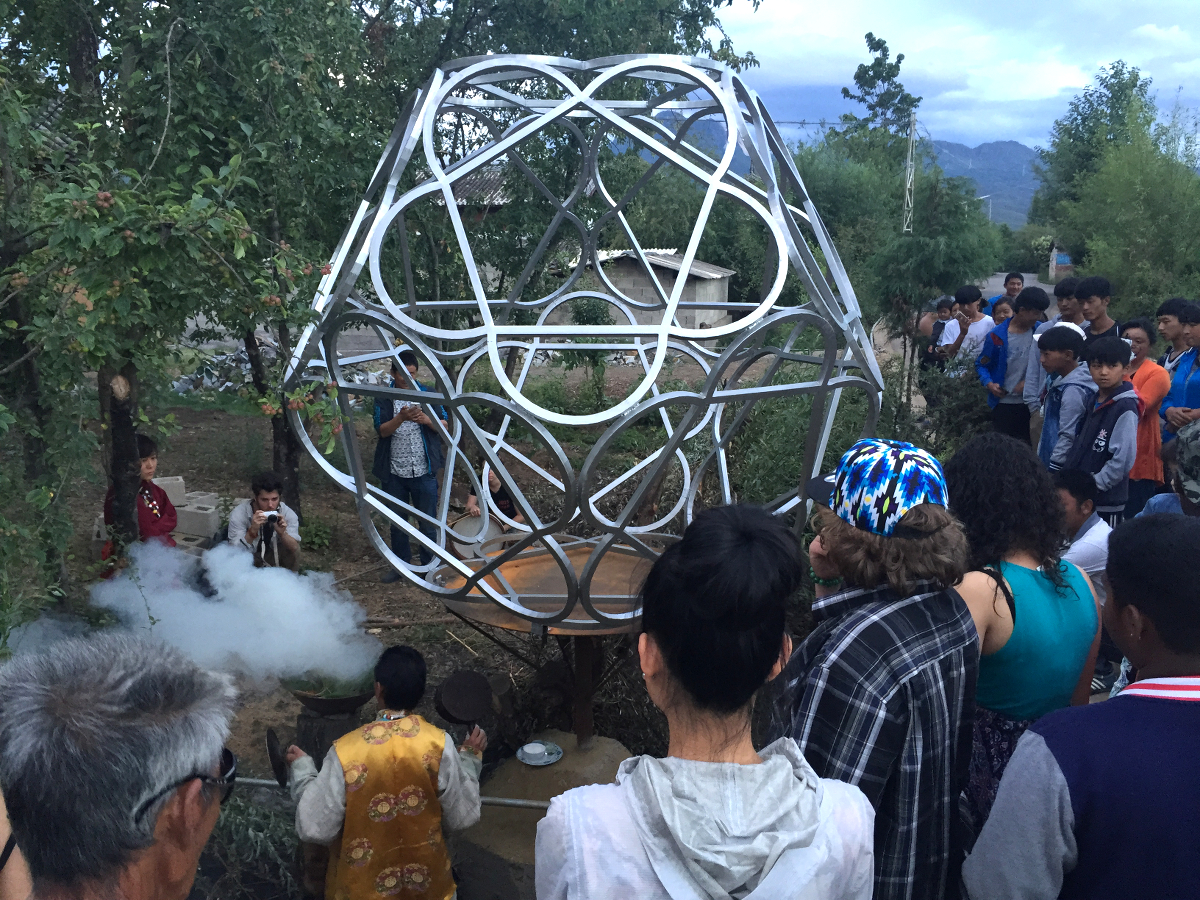  Crowd gathers for&nbsp;Nature God Ritual // Photo: Jay Brown 