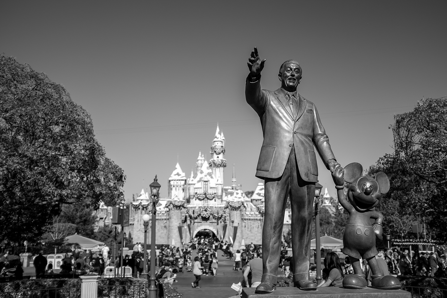 Patrick_Shipstad_Disneyland_C_2015_26.jpg