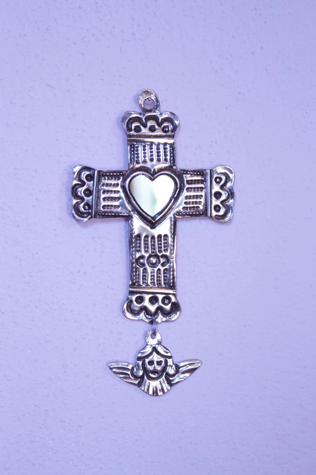 Cross mirros clos.jpeg