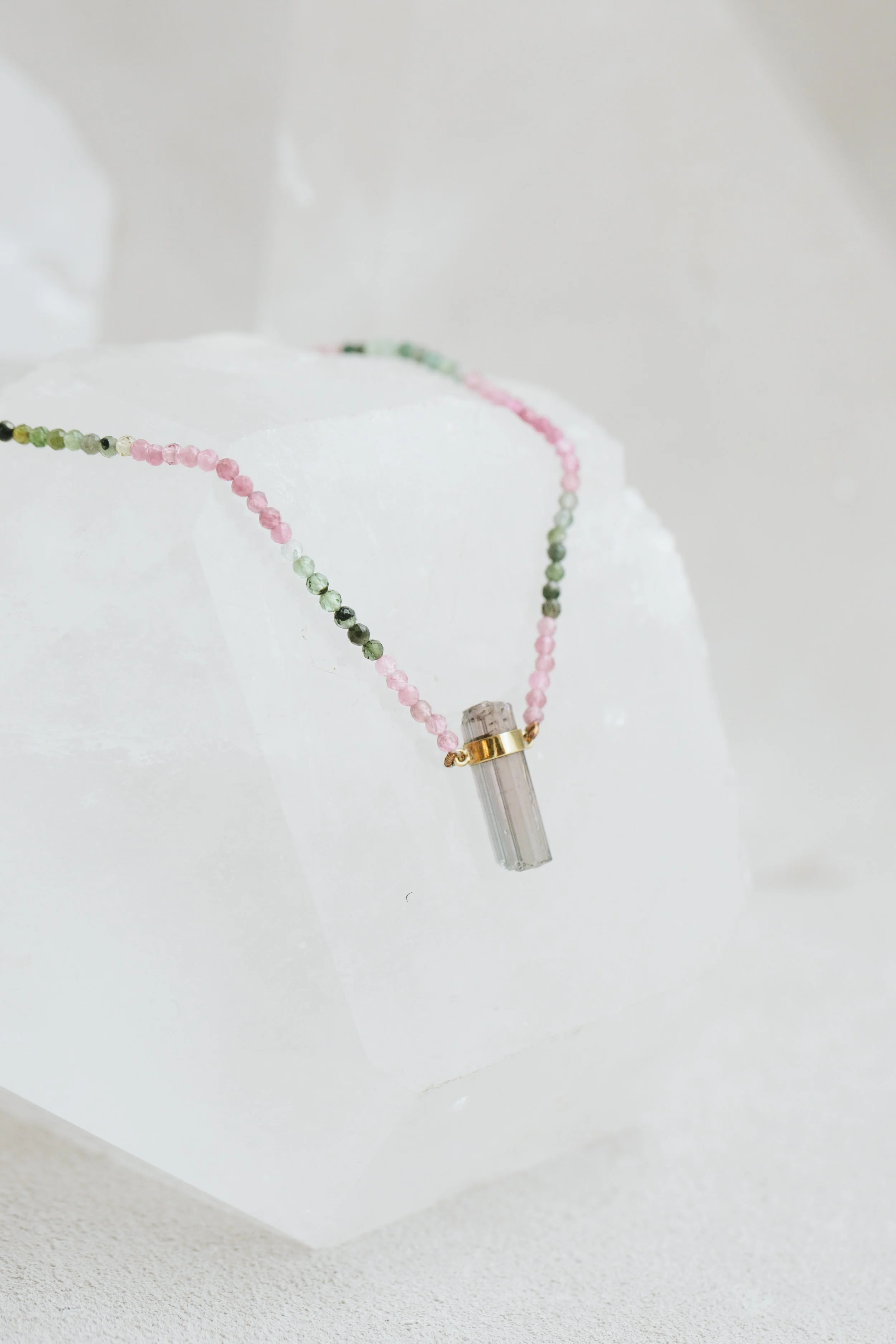 Colar proteção da turmalina_2.jpg