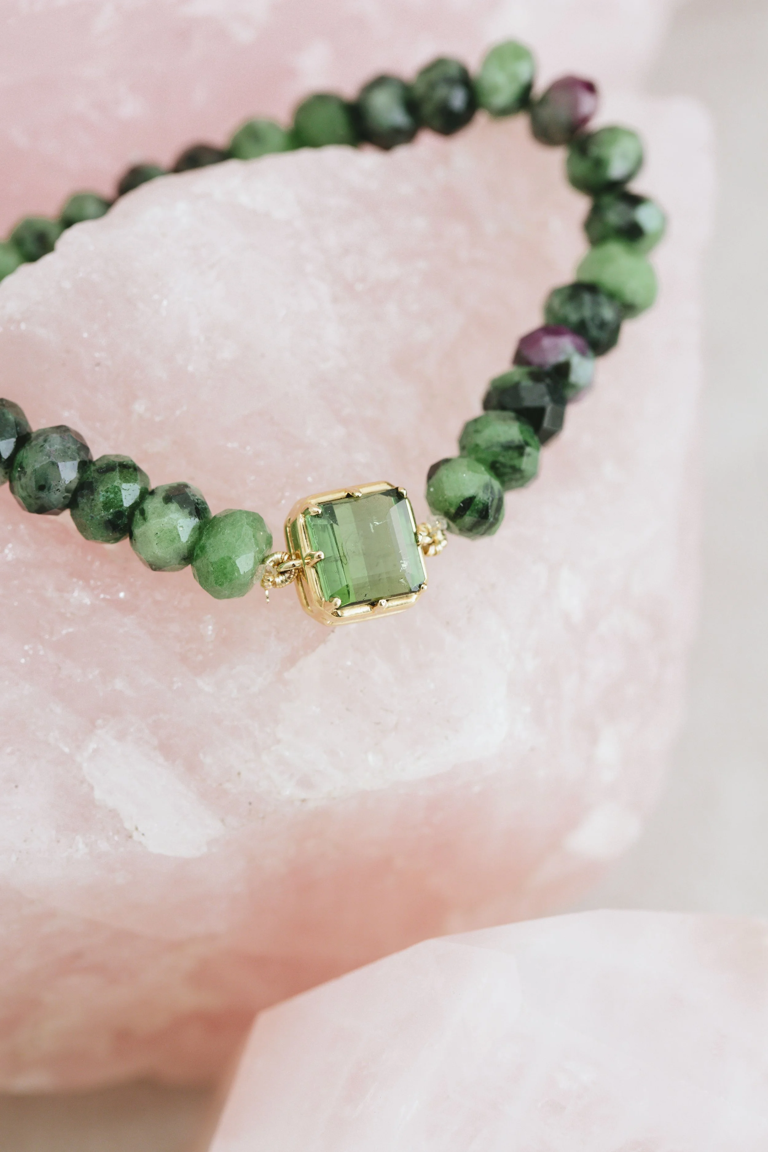 Pulseira destaque turmalina verde_2.jpg