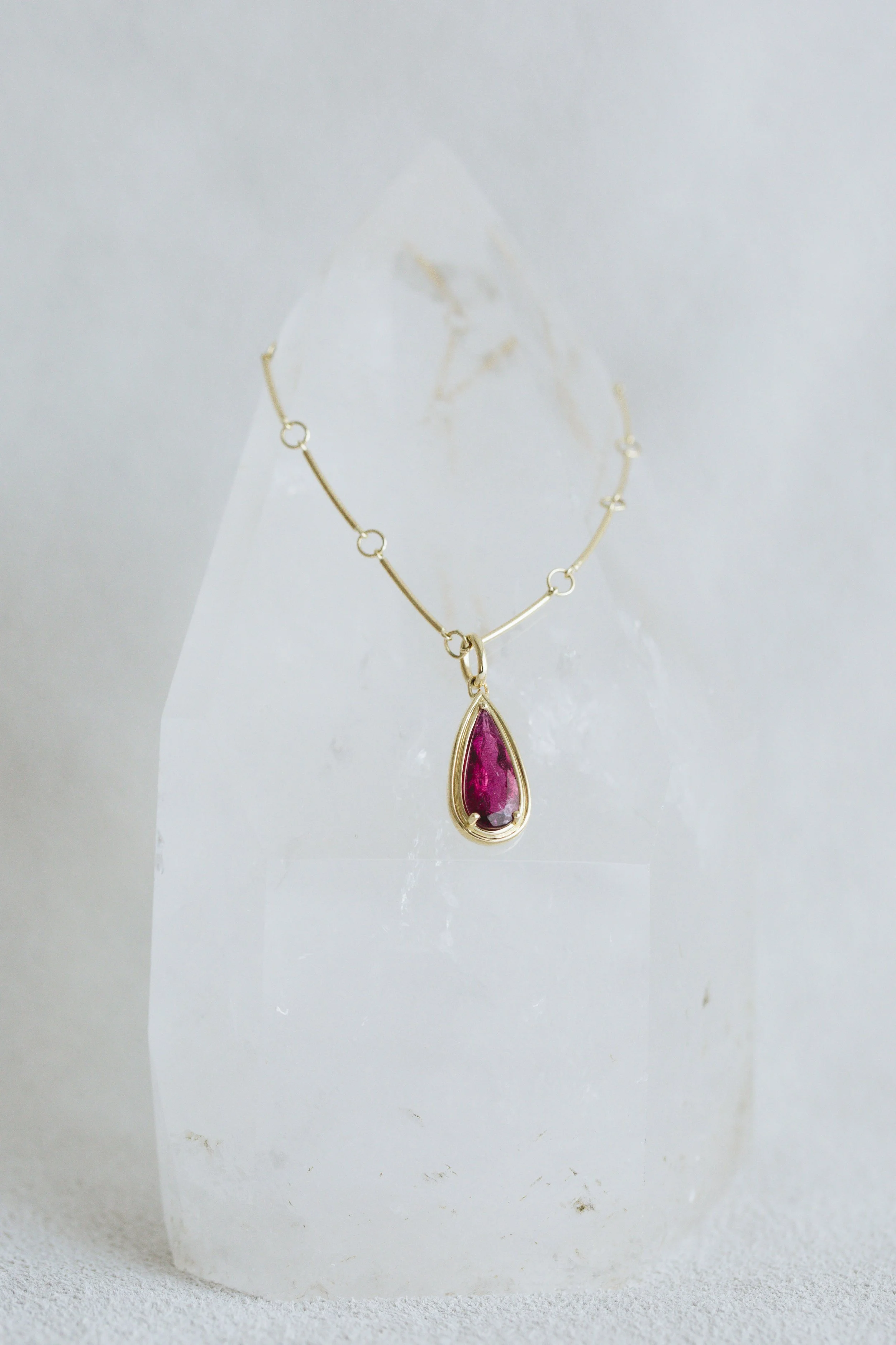 Pingente turmalina rosa gota.jpg