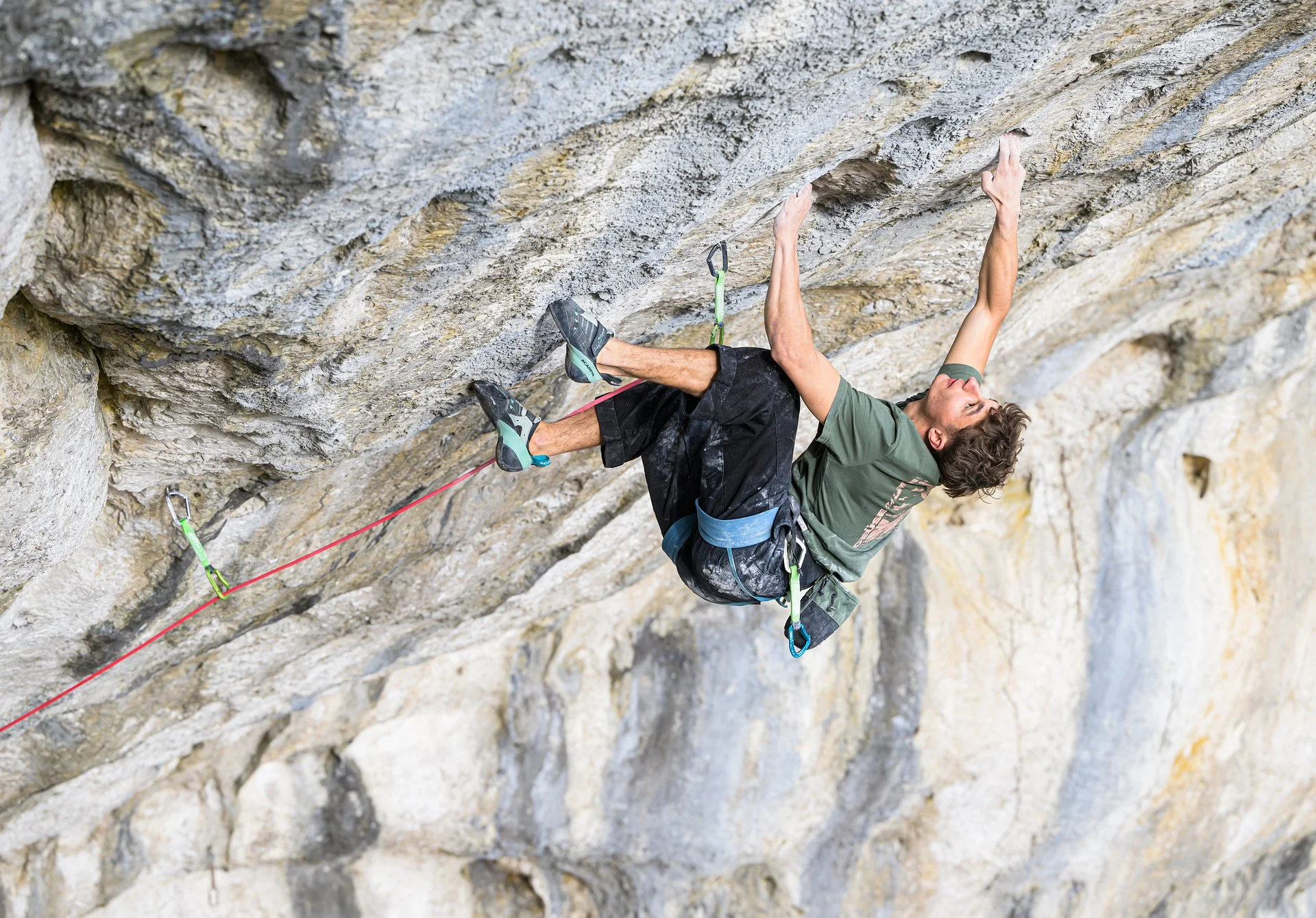 JONAS UTELLI SOYHIERES