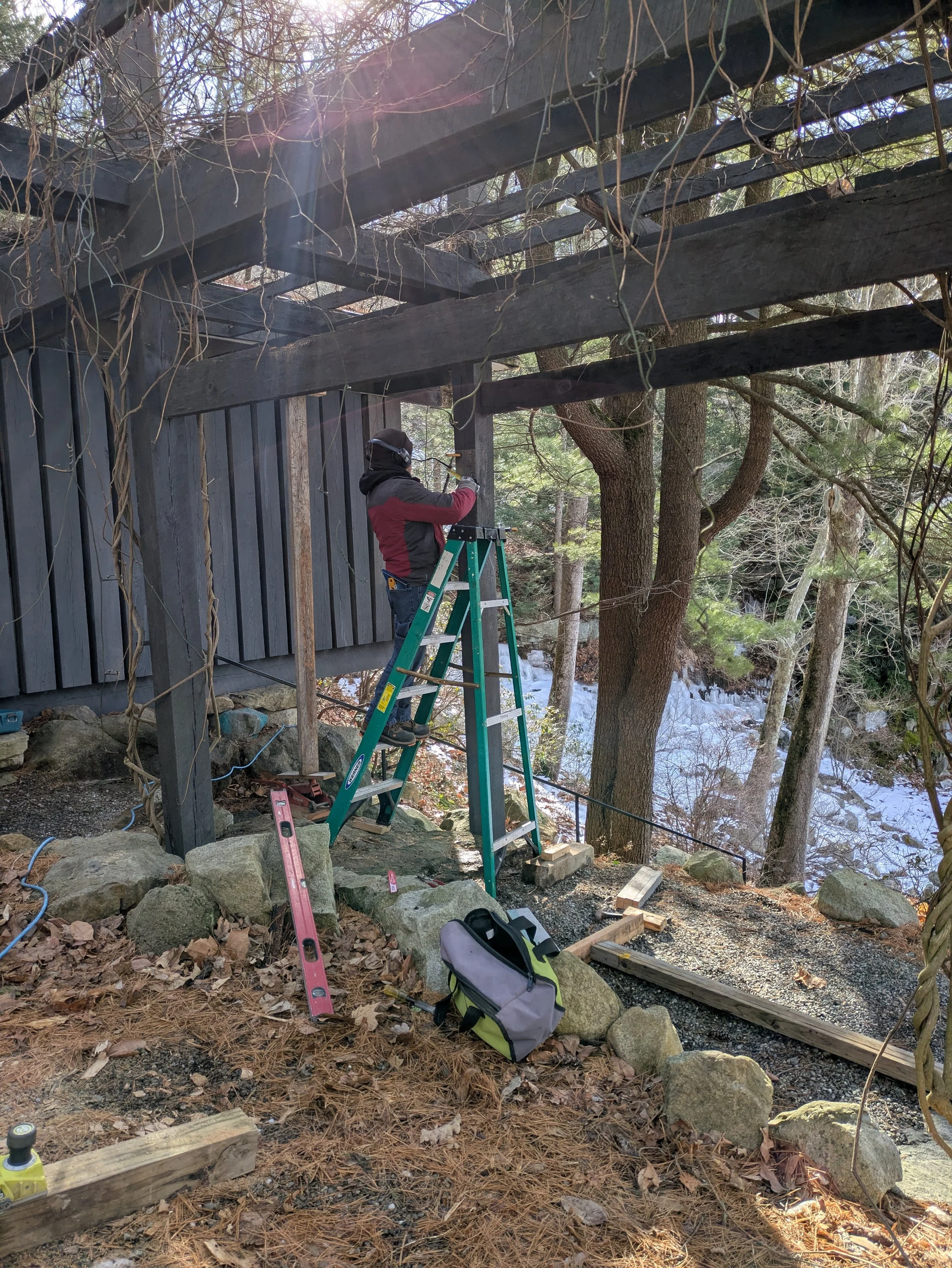 Pergola_repair_TAKING_COLUMN_MEASUREMENTS_20250418.jpg