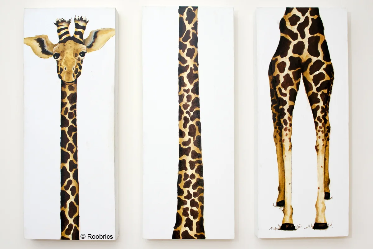 Giraffe Triptych Canvas 1.jpg