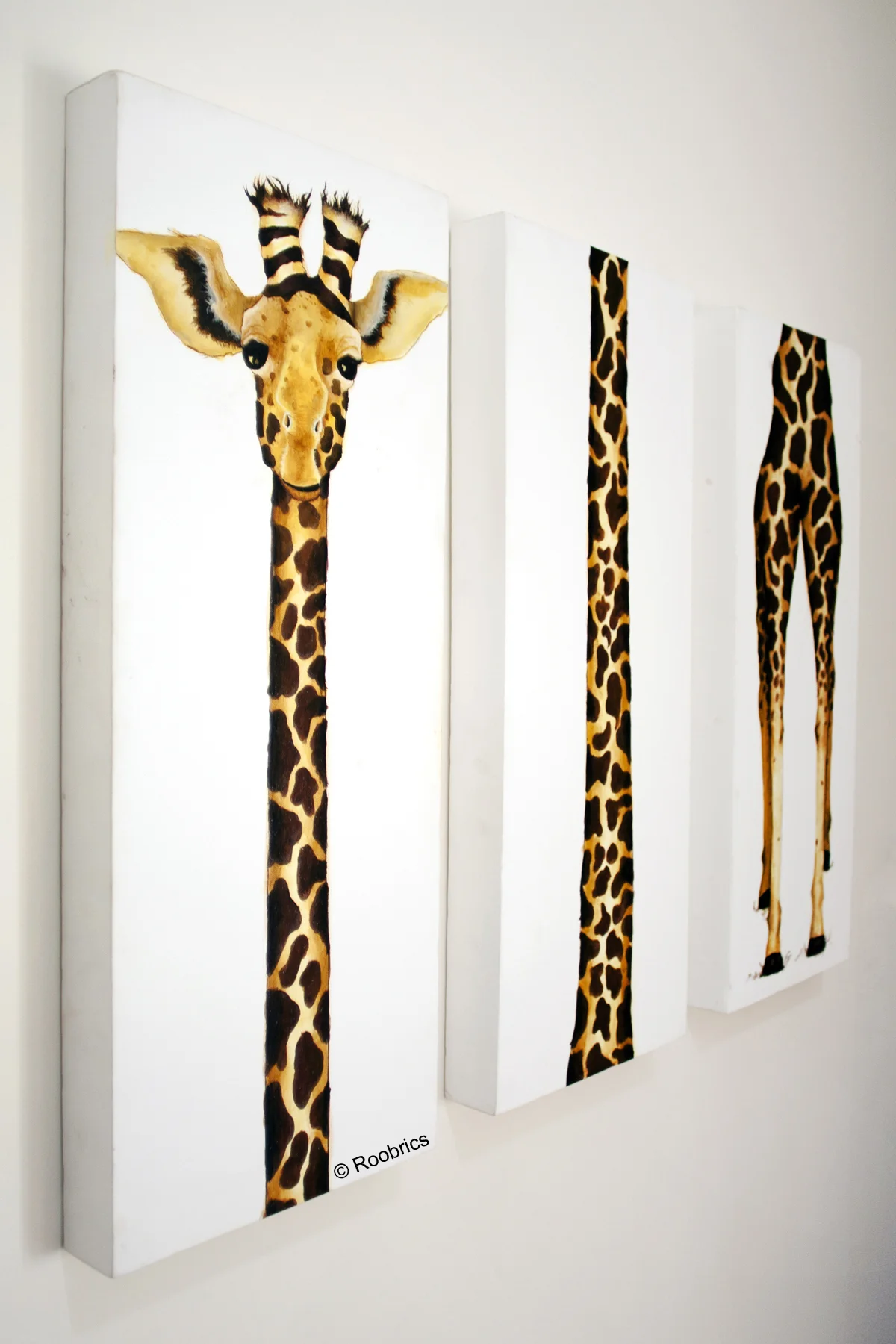 Giraffe Triptych Canvas 2.jpg
