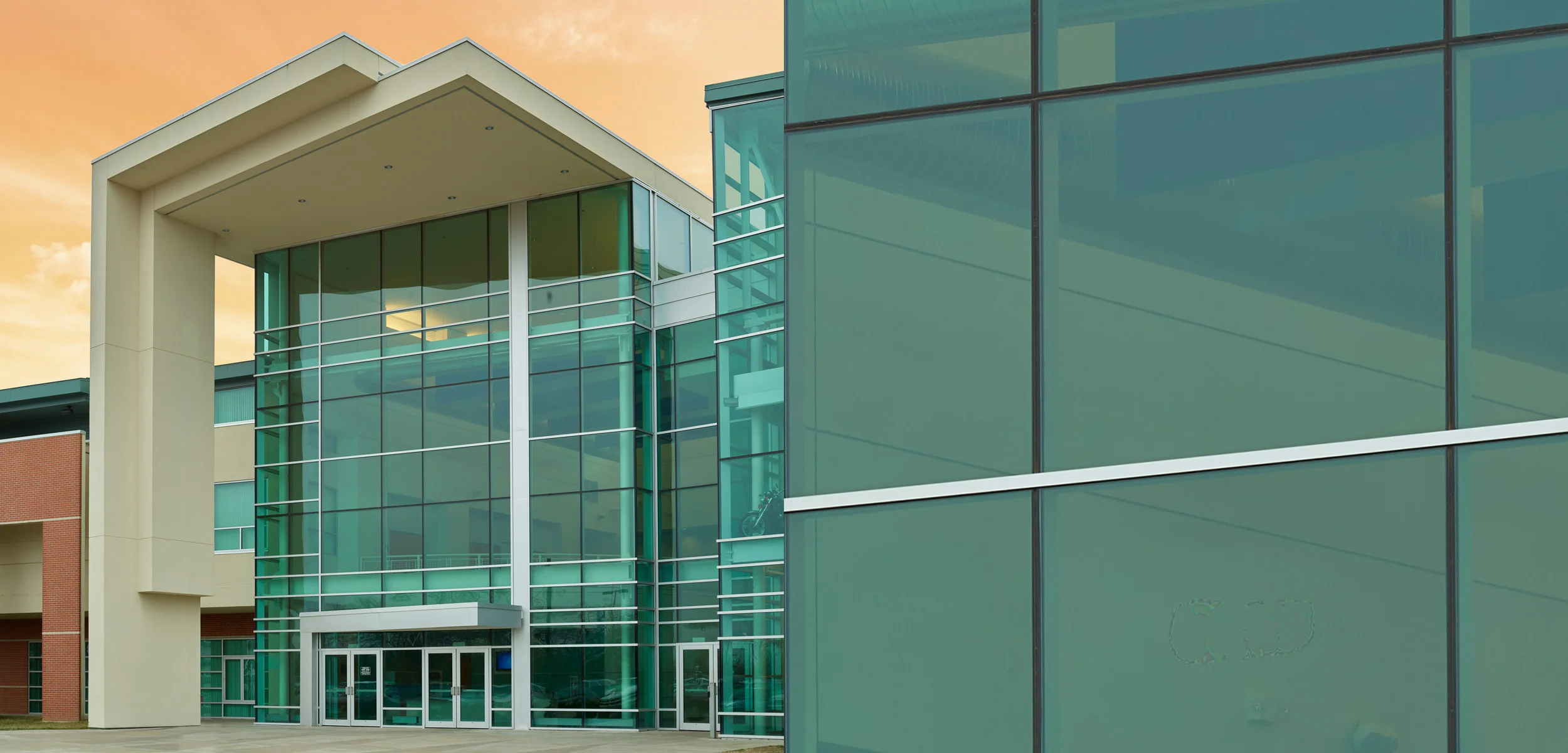 ITC_buildingFULL.jpg