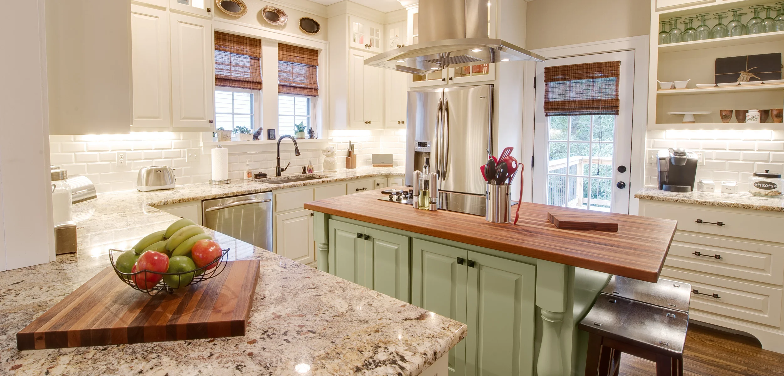 Home_Kitchen_Interior_1.jpg