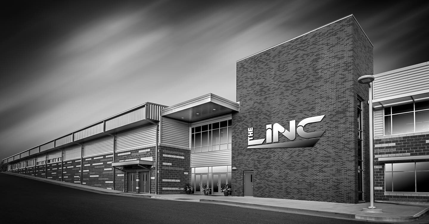 Long exposure #blackandwhite exterior I shot a while back over @thelincjcmo .
.
.
#ic_architecture #icu_architecture #jj_architecture #creative_architecture #arkiromantix #tv_architectural #lookingup_architecture #unlimitedcities #arquitecturamx #exc