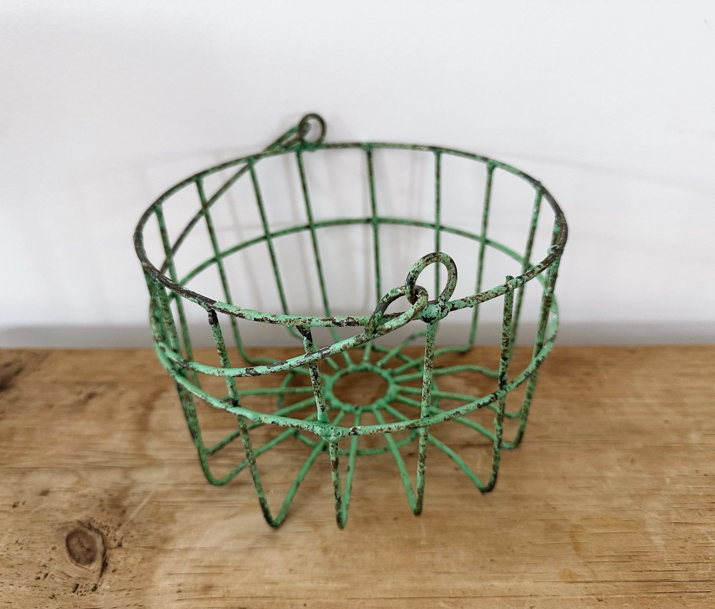 Small Wire Collector Basket