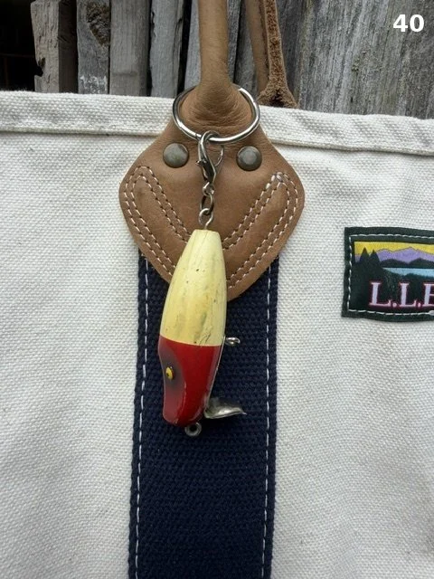 reordered_40_red-white-wood-vintage-fish-charm.jpg
