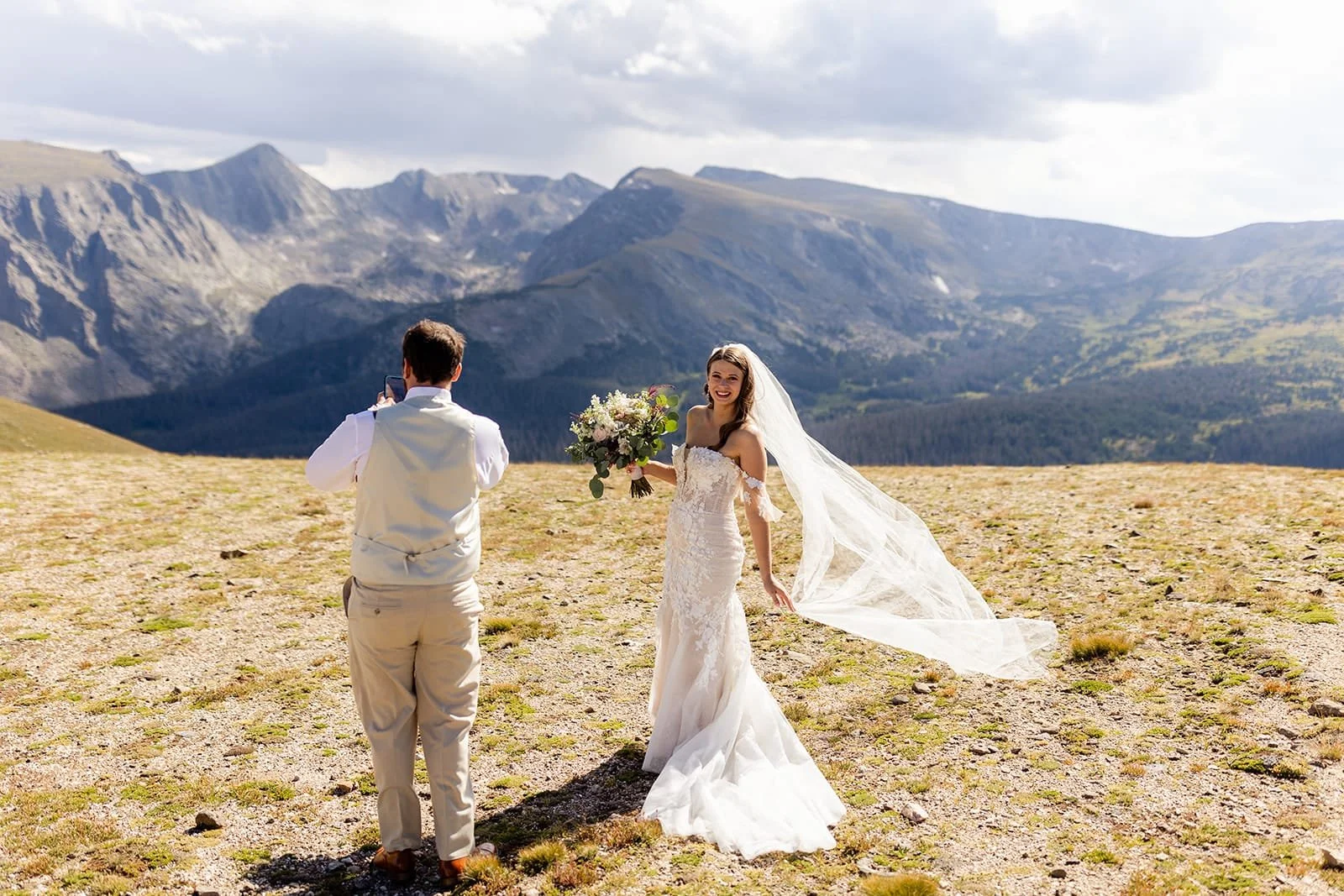 Wedding Photos In Rocky Mountain National Park Even If You Don’t Have A Wedding Permit - Without Breaking Rules!