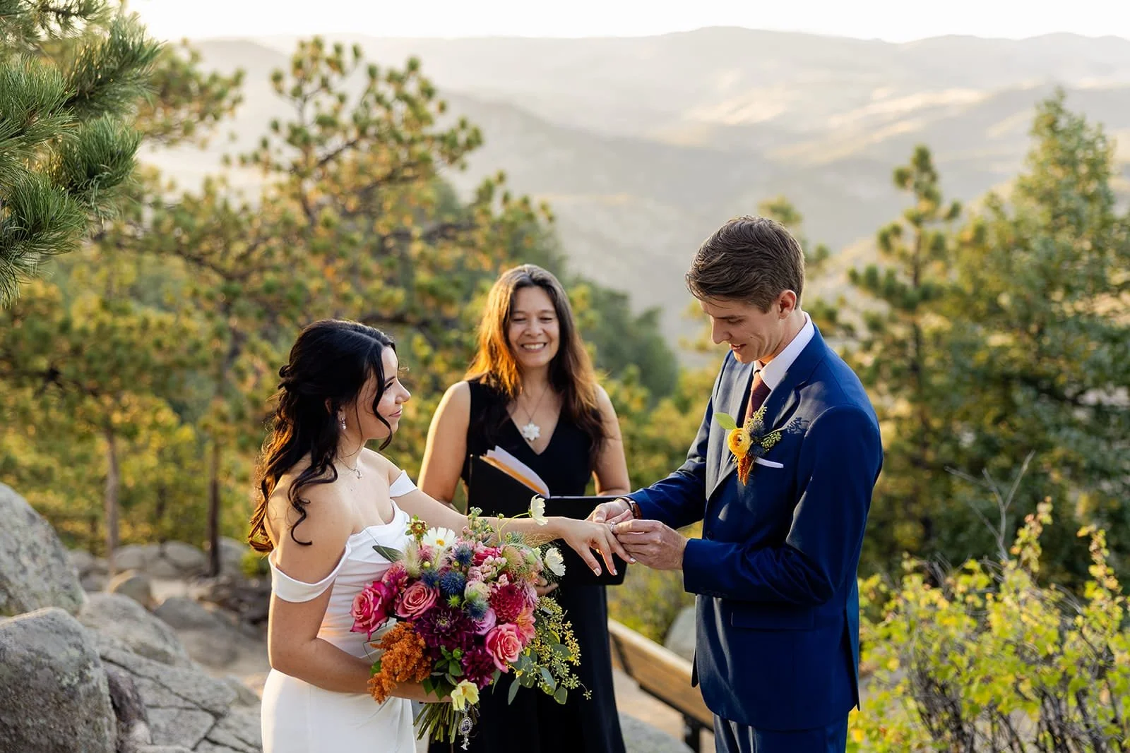 Lisa Hunter - Meaningful Elopement &amp; Micro Wedding Planner