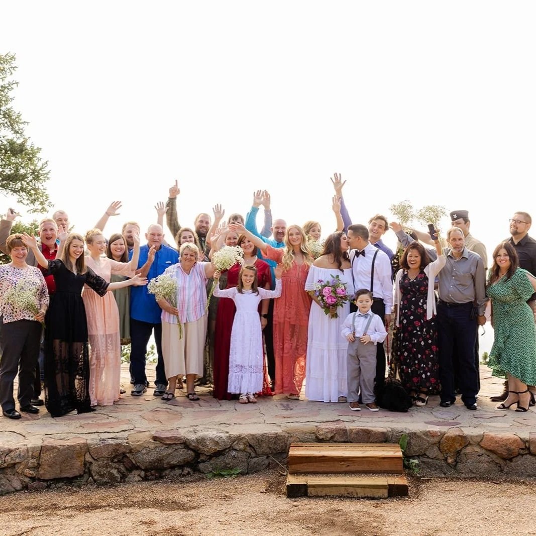 Bright Morning, Big Family: 26 Guests - Summer, Sunrise