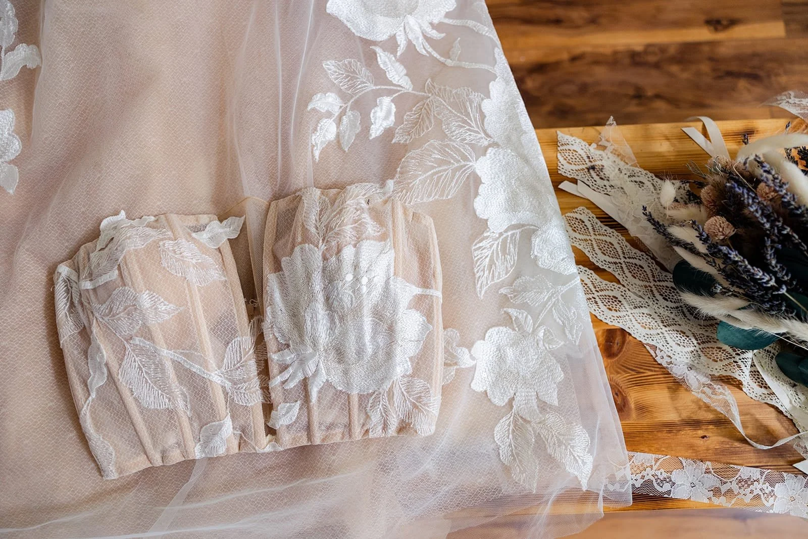 Nicolle-Jeromy_Elopement-14_websize.jpg