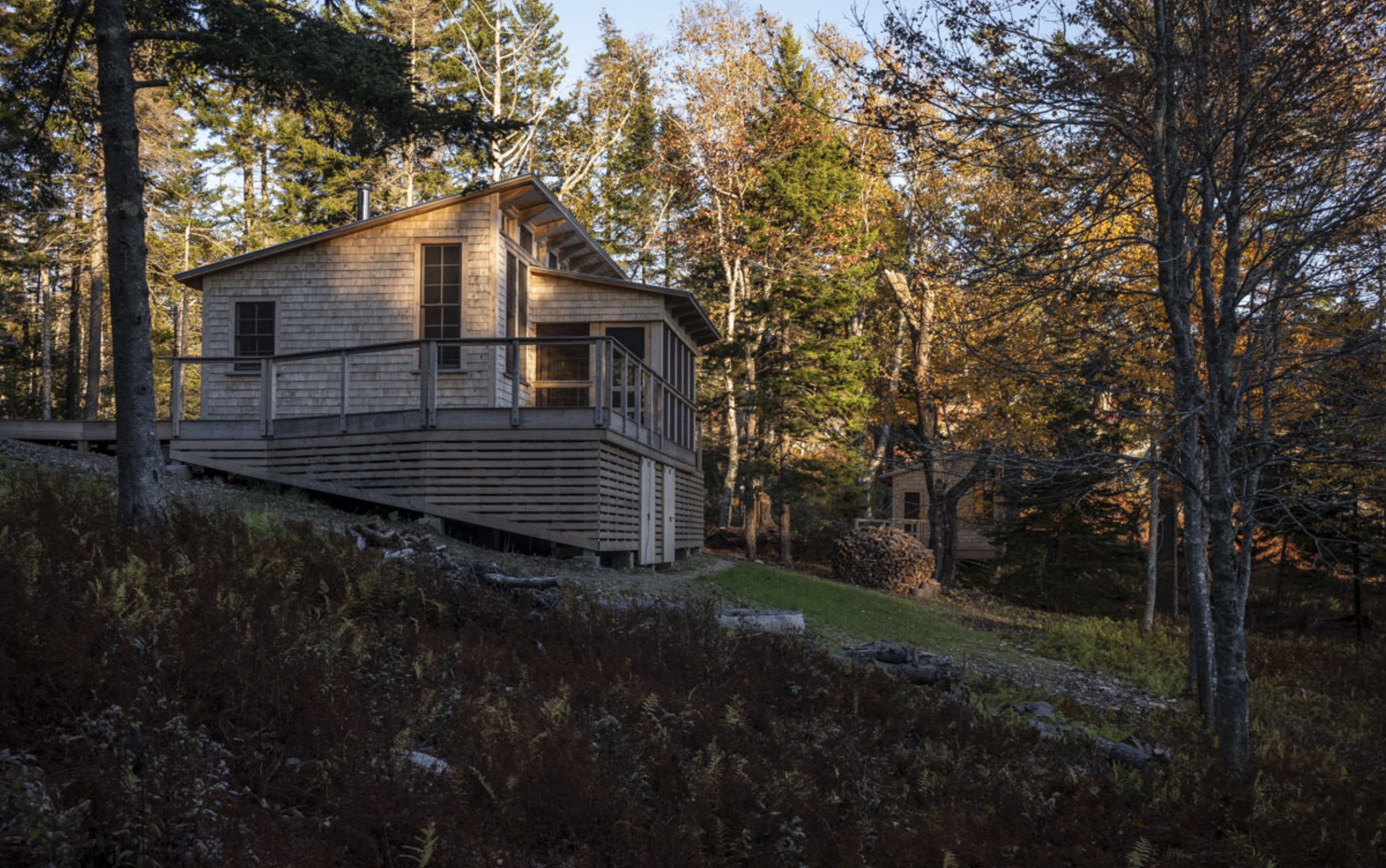 phopro-ext-hill_cabin_w_facade-150ppi8x5.jpg