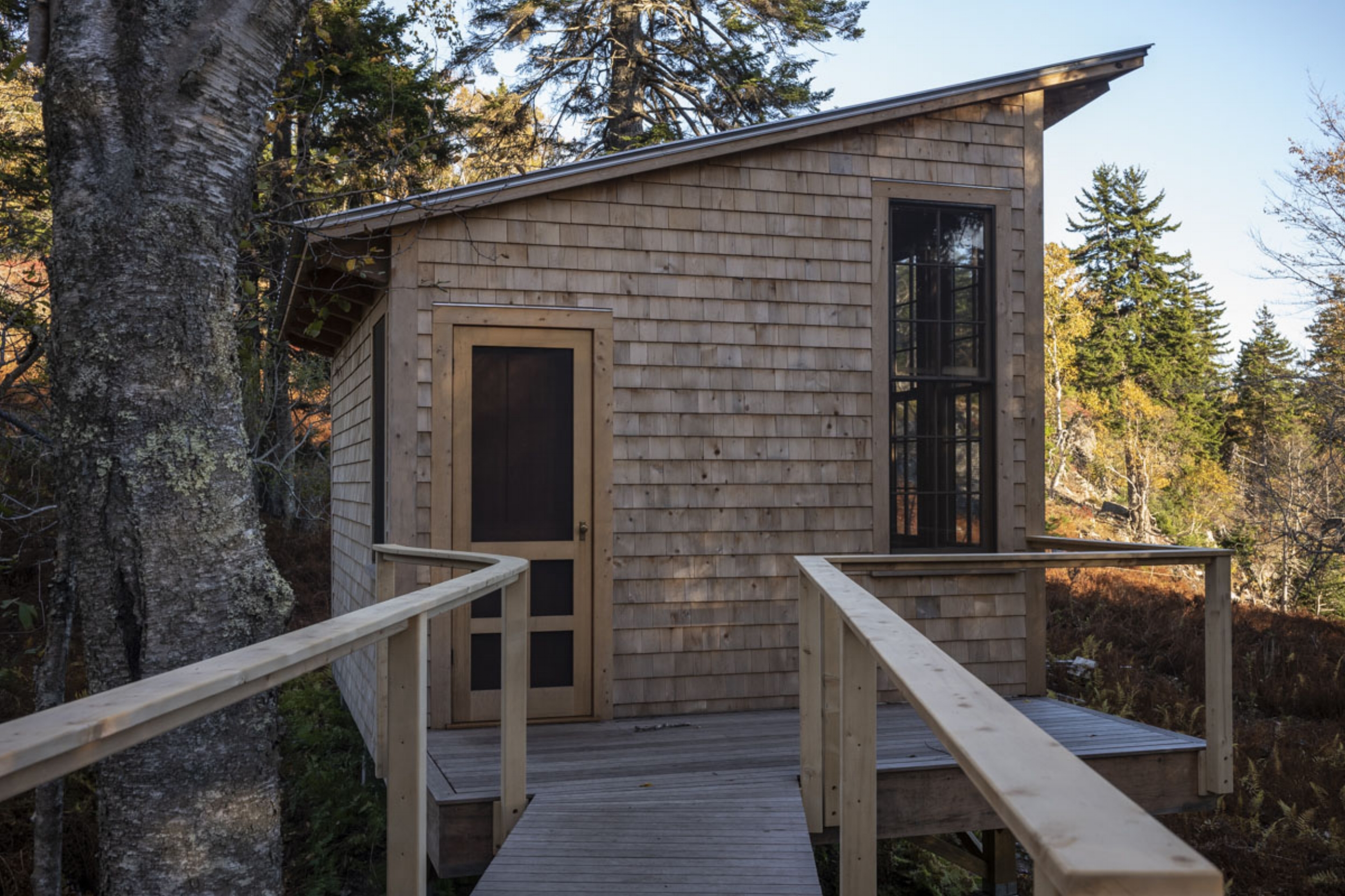 phopro-ext-cove_cabin_w_facade-150ppi8x5.jpg