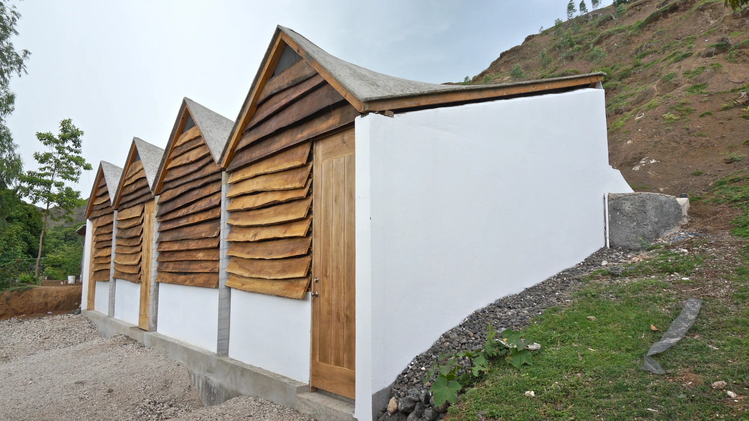  The finished building includes guest quarters for visiting doctors with full plumbing and electrical fixtures. &nbsp;This building provides 20,000 Haitians with local healthcare that was never available before. &nbsp; 