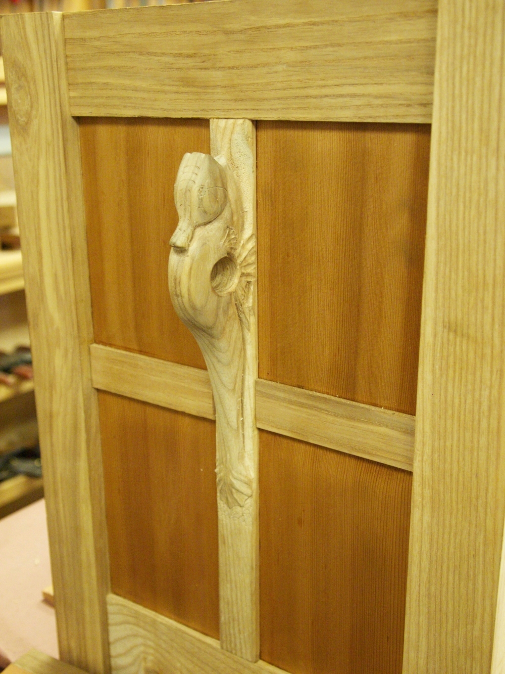 Detail frame & panel chest