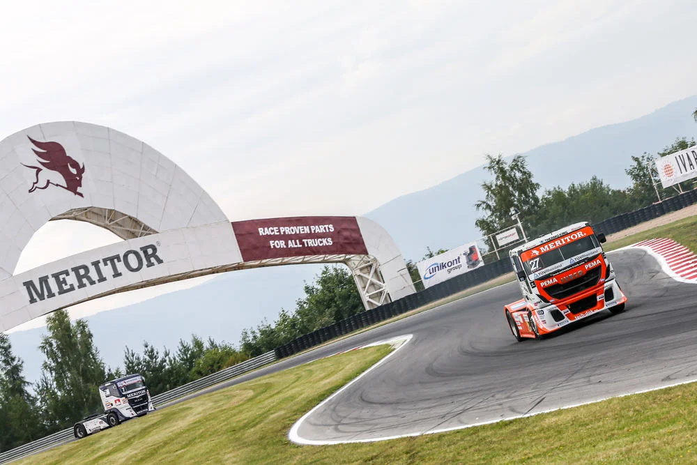 Autodrom Most - Samstag 1. + 2. Rennen