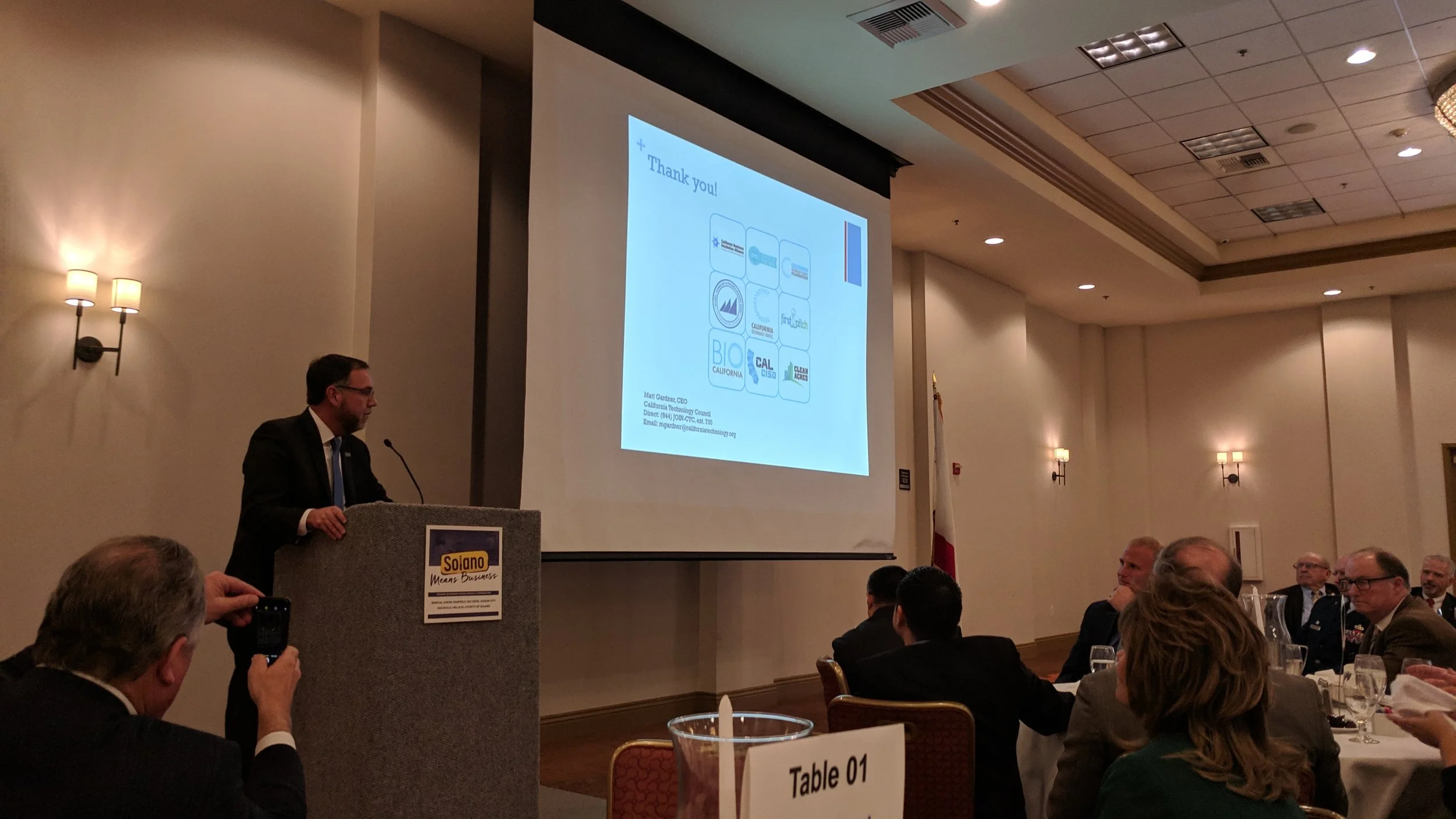 Robert Burris, chief executive of Solano EDC, speaks to attendees at the group’s annual business lunch.