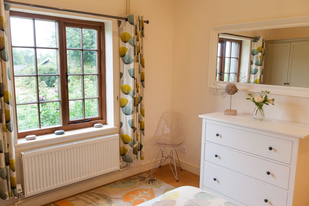 Bedroom with garden view
