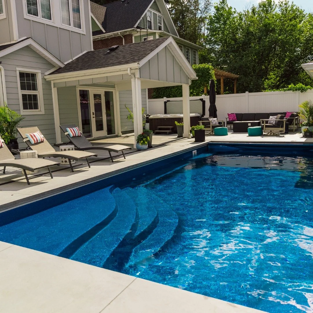 💦 If money was no object&hellip; which way would YOU prefer to enjoy the water? 💦

🏊&zwj;♂️ Swimming pool &ndash; Endless summer vibes, refreshing dips, and fun for the whole family!
🔥 Hot tub &ndash; Ultimate relaxation, soothing warmth, and yea