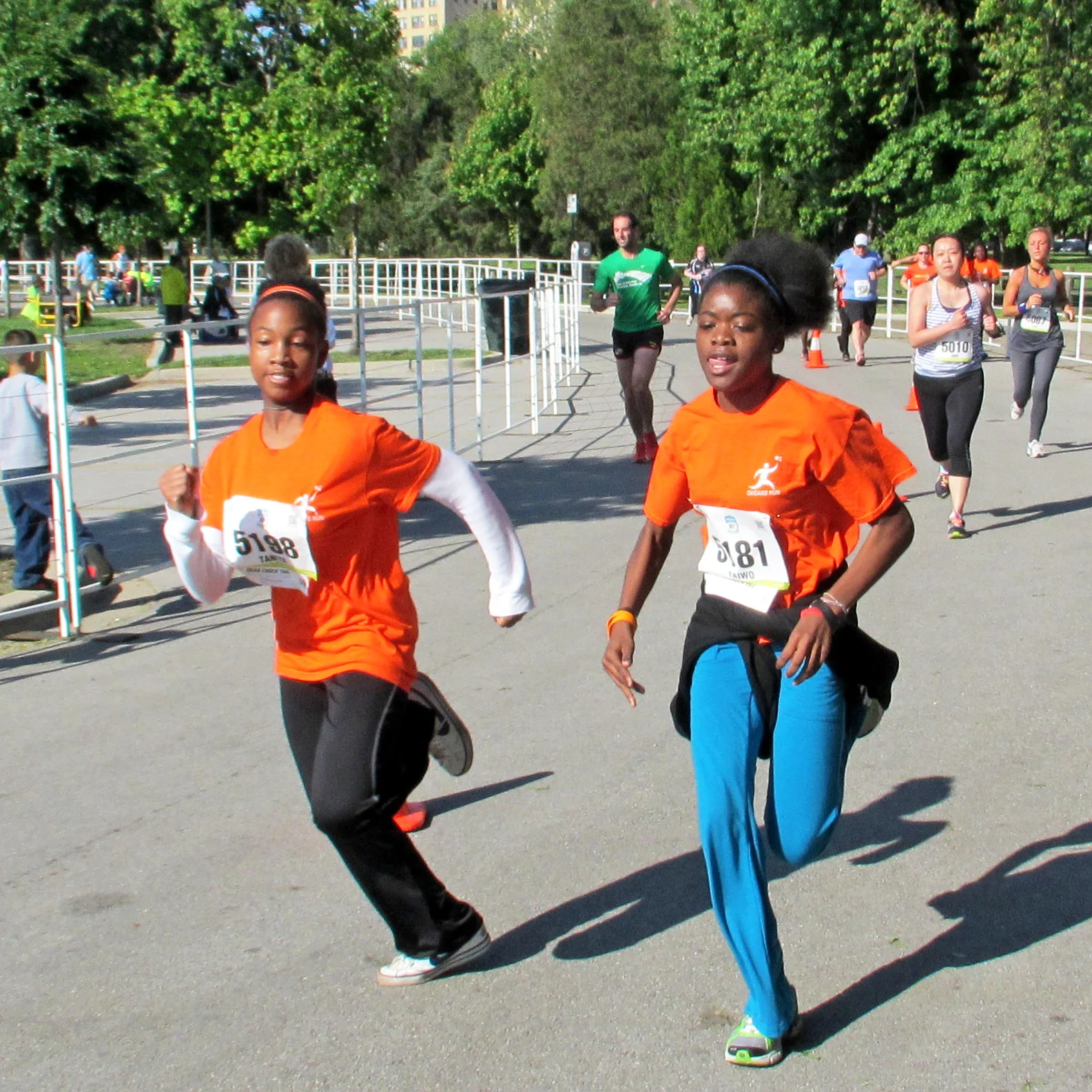 Running Mates Students Starting the Teach For America 5k.jpg