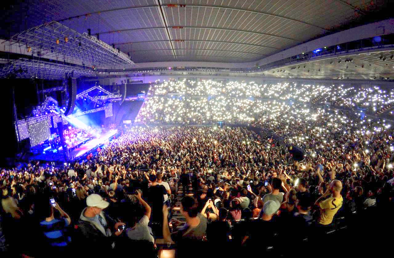 PV with the Hilltop Hoods, Rod Laver Arena