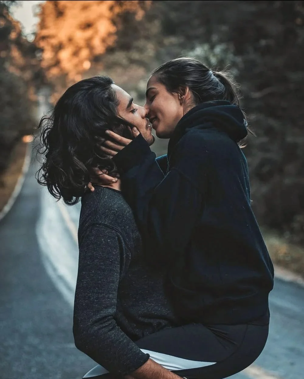 Mirroring Behavior…What Is It and What Does It Tell You About Him?