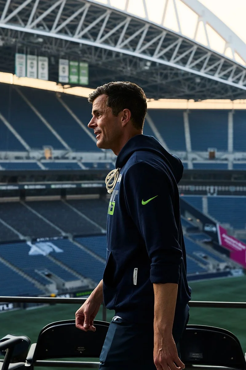 S10_Microsoft_Stills_SeattleSeahawks_BrianEayrs_300Level_448-1.jpg