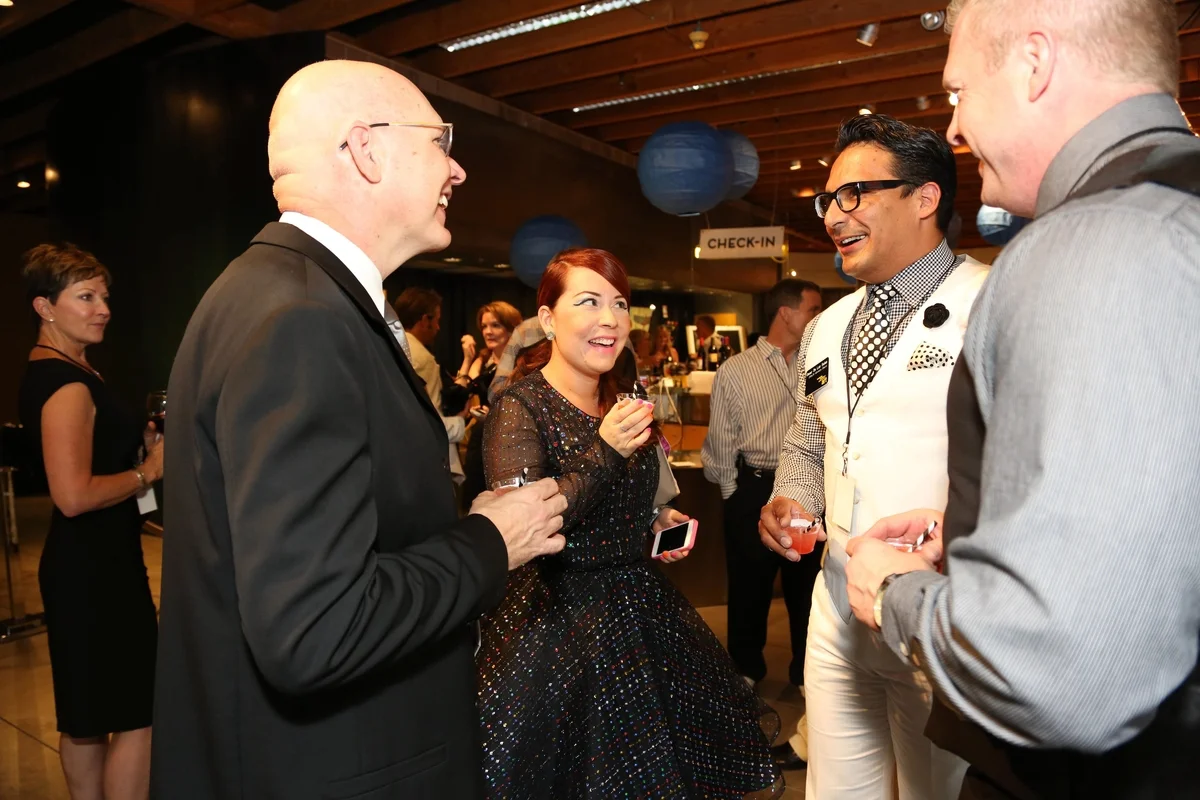 Nicole Reyes, Oscar De Las Salas 1.jpg