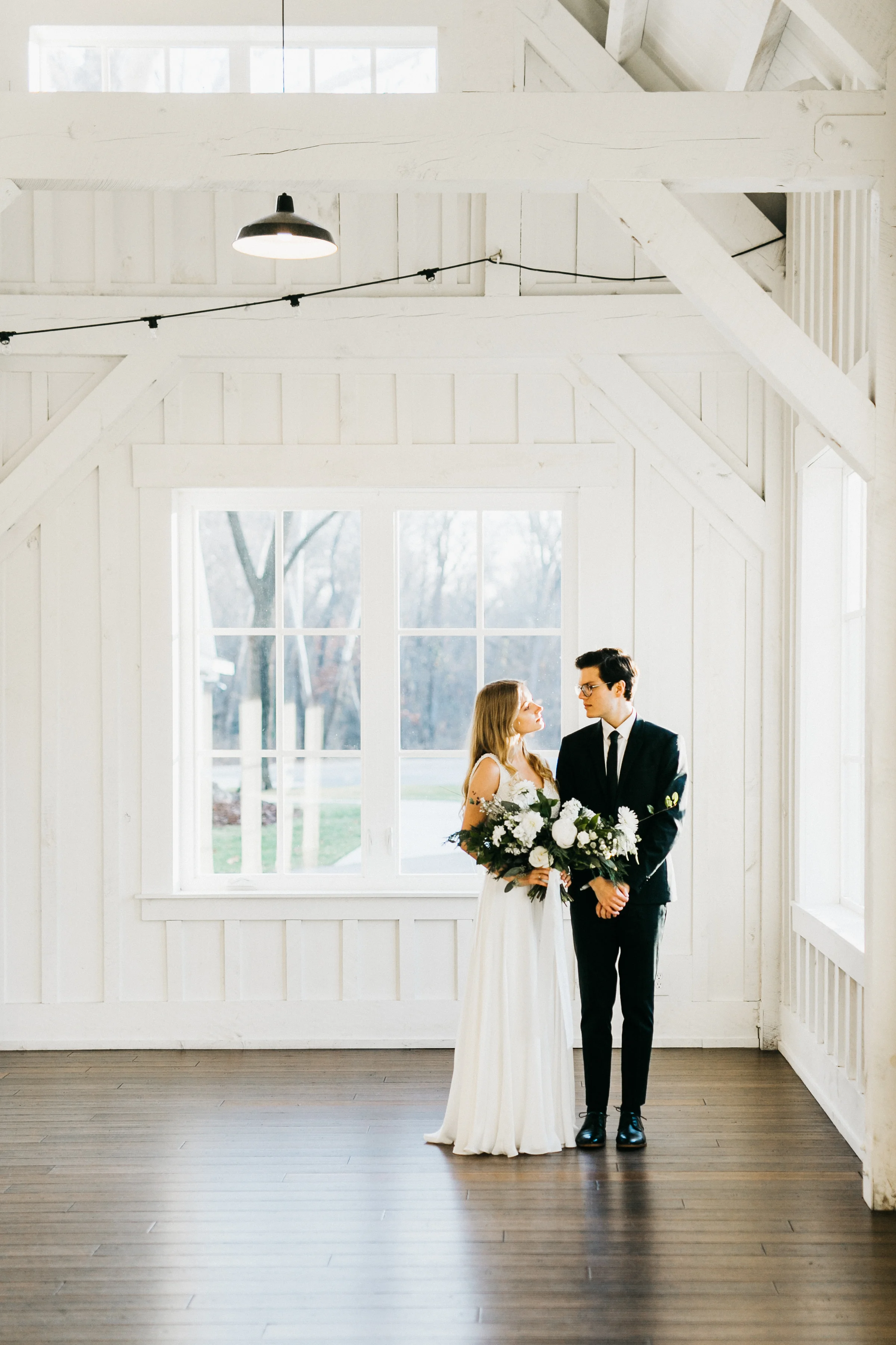December Elopement on a Monday : Kailey Watson Photography