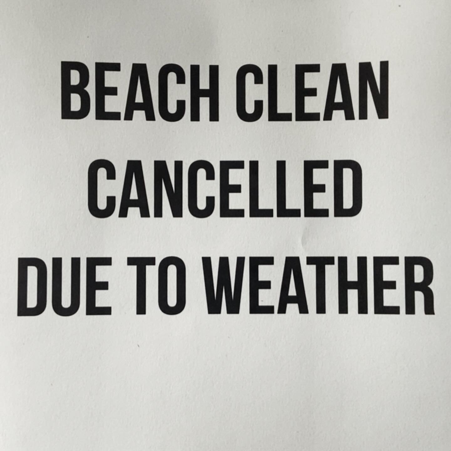 Helo bawb,
Sori, dim yn Glanhau’r Traeth heddiw, mae hi’n bwrw glau bore ma. Glanhau’r Traeth nesa Mai 12.
Sorry, no Beach Clean today, it’s raining this morning. Next one will be May 12.
Pob bendith/every blessing,
Mark