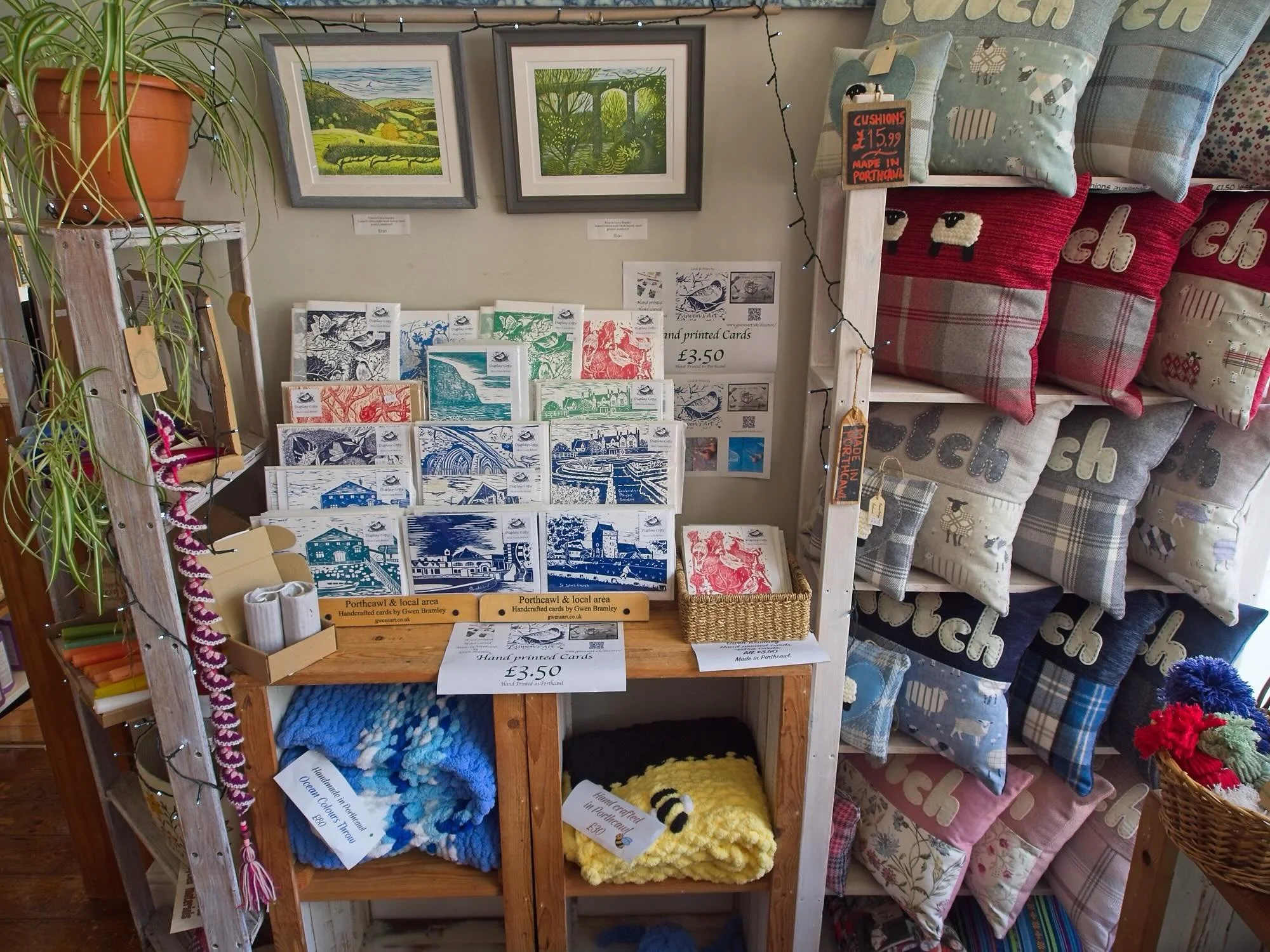 Cards hand printed by @gwenbramleyart