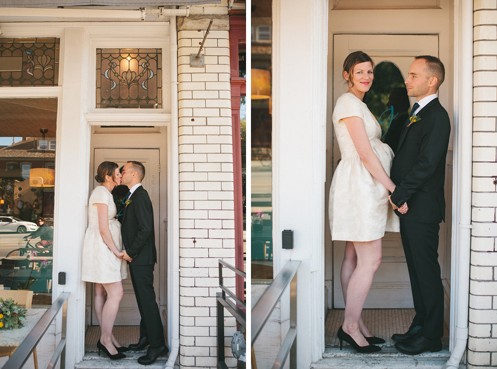 intimate-wedding-photos-Grace-Restaurant-Toronto-pregnantbride049.jpg