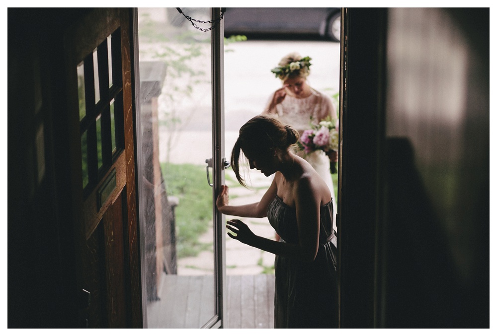 intimate-wedding-photos-Toronto-Louvrier-HighPark-023.JPG