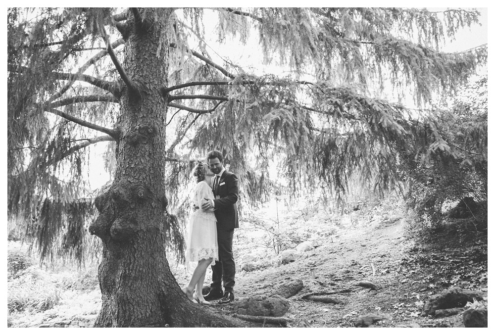 intimate-wedding-photos-Toronto-Louvrier-HighPark-068.JPG
