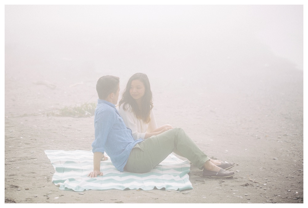 foggy-engagement-photos-Toronto-ScarboroughBluffs-beach-055.JPG