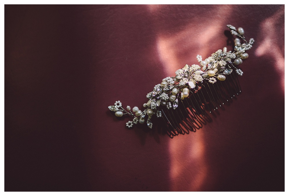 011-unique-wedding-photos-Toronto-Brickworks-hairpin.JPG