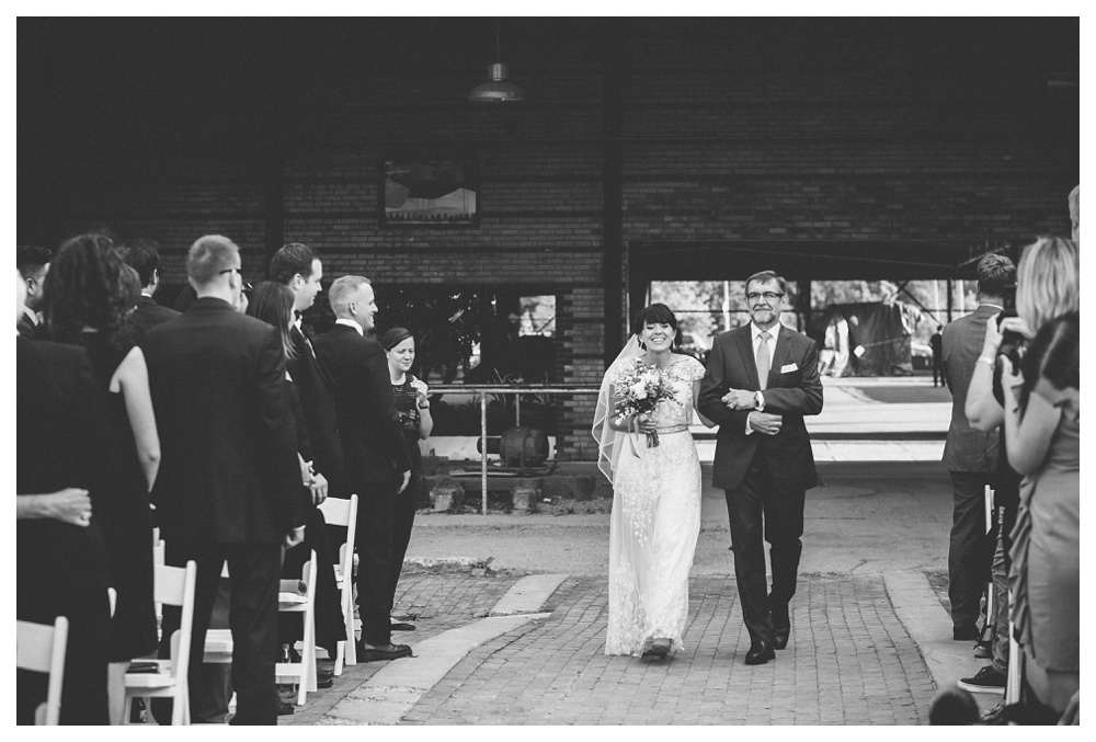 unique-wedding-photos-Toronto-Brickworks-086.JPG