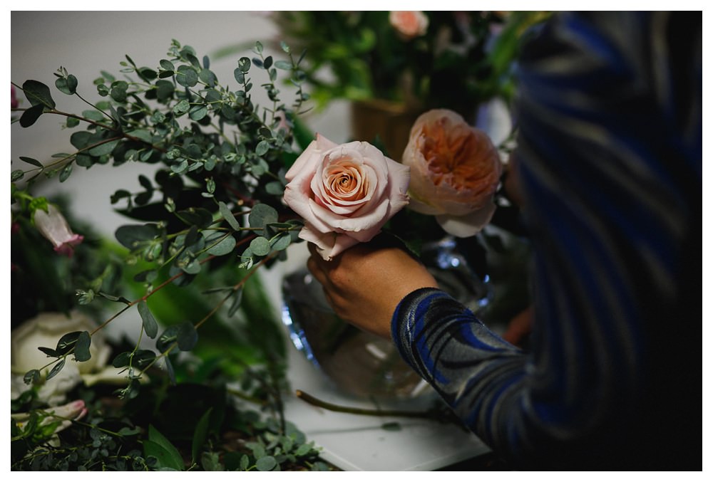 BlushandBloom-flowers-workshop-Toronto-wedding-photographer-florist-film-centrepiece-weddingflowers026.JPG