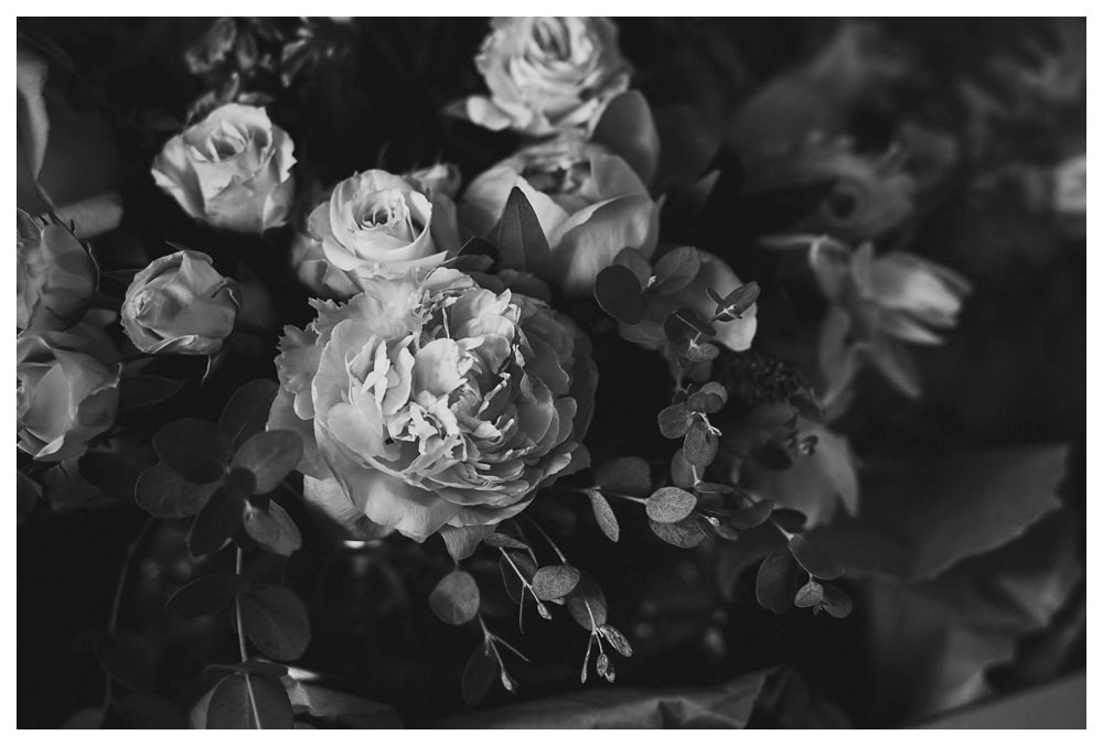 BlushandBloom-flowers-workshop-Toronto-wedding-photographer-florist-film-centrepiece-weddingflowers030.JPG