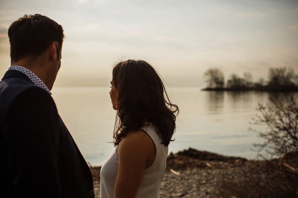 engagement-photos-Toronto-Danijelaweddings-beach-sunrise028.JPG